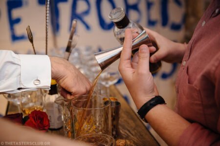 whiskey tasting bourbon the tasters club ουισκι cocktail