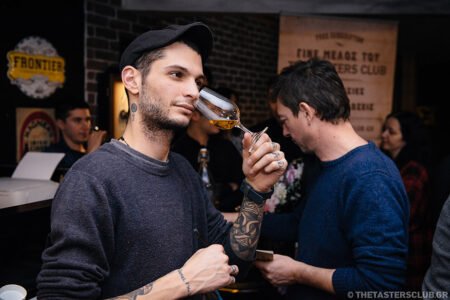 whisky tasting ουισκι lazy bulldog pub the tasters club