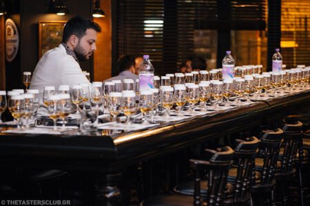 whisky tasting ουισκι lazy bulldog pub the tasters club