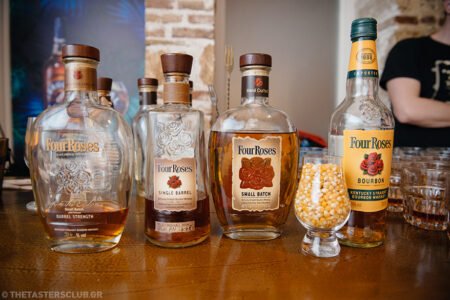 whiskey tasting bourbon four roses single barrel small batch yellow label the tasters club ουισκι