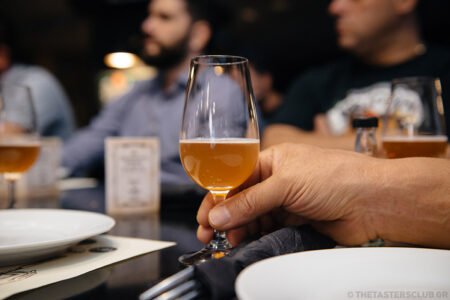 beer tasting the tasters club the lazy bulldog pub μπυρα