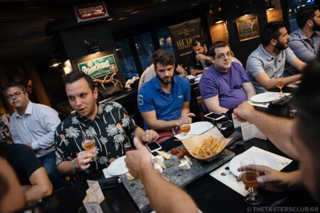 beer tasting the tasters club the lazy bulldog pub σταυρουλάκης μπυρα