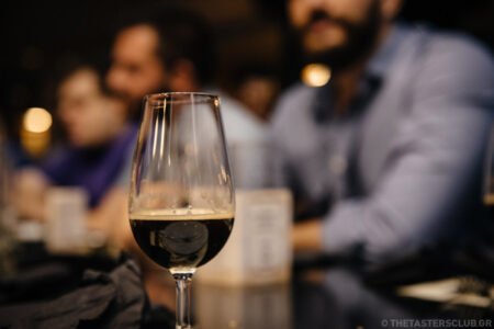 beer tasting the tasters club the lazy bulldog pub μπυρα