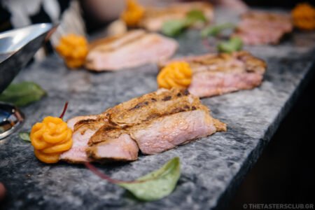 beer tasting the tasters club the lazy bulldog pub food μπυρα