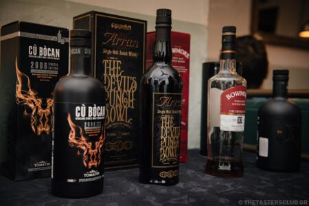 the tasters club halloween occult whisky tasting day couleur locale ουίσκι tomatin cu bocan arran the devils punch bowl bowmore the devils casks bruichladdich black art