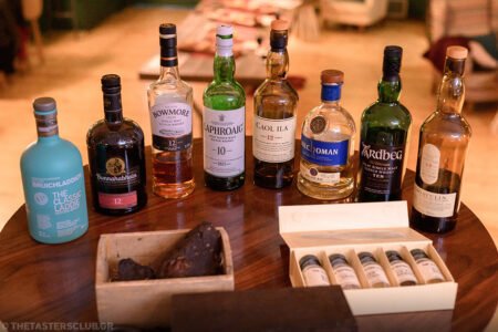 the tasters club whisky tasting day Bruichladdich Bunnahabhain Bowmore Laphroaig Caol Ila Kilchoman Ardbeg Lagavulin skyfall ουισκι