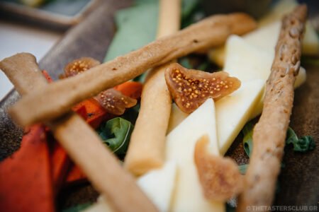 the tasters club gin tasting day amber