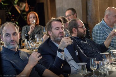 The Tasters Club Tasting Day #34 Halloween whisky tasting. The Gauldrons - Batch #1, The Glenrothes 13 yo - Halloween Edition, Auchentoshan 22 yo Old Particular - The Halloween Edition, No Name No 2, Big Peat - The Home of Malt Halloween Edition The Tasters Club Tasting Day 34 Halloween whisky tasting