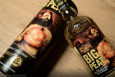 The Tasters Club Tasting Day #34 Halloween whisky tasting. The Gauldrons - Batch #1, The Glenrothes 13 yo - Halloween Edition, Auchentoshan 22 yo Old Particular - The Halloween Edition, No Name No 2, Big Peat - The Home of Malt Halloween Edition The Tasters Club Tasting Day 34 Halloween whisky tasting Big Peat The Home of Malt Halloween Edition Douglas Laing