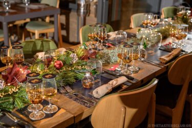 The Tasters Club Mortlach Christmas whisky dinner with 3 courses and Mortlach 12 yo The Wee Witchie, Mortlach 16 yo Distiller's Dram, Mortlach 15 yo Six Kingdoms mortlach xmas whisky dinner the tasters club