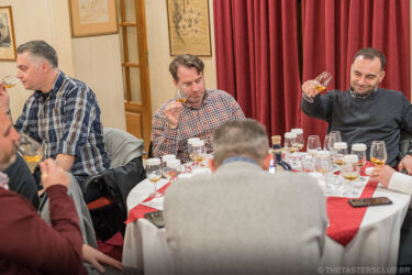 The Tasters Club Tasting Day #38 Robert Burns Night. Copper Dog, Arran Robert Burns, Royal Salute 21 years old The Signature Blend, Glenfiddich 21 years old Reserva Rum Cask Finish, Macallan 15 years old Triple Cask Matured, Caol Ila 15 years old Unpeated - Special Releases 2018 robert burns night 2020 the tasters club whisky tasting