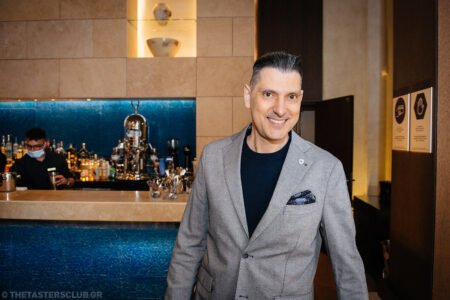 Yiannis Milionis - Γιάννης Μηλιώνης The Tasters Club LEGENDS UNTOLD Whisky Weekend Costa Navarino 2022