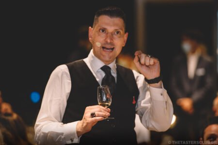 Yiannis Milionis - Γιάννης Μηλιώνης The Tasters Club LEGENDS UNTOLD Whisky Weekend Costa Navarino 2022