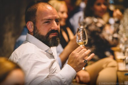 Νίκος Κελαϊδίτης The Tasters Club LEGENDS UNTOLD Whisky Weekend Costa Navarino 2022