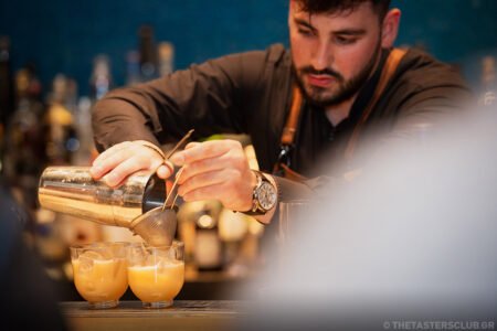 the tasters club whisky weekend 2024 costa navarino