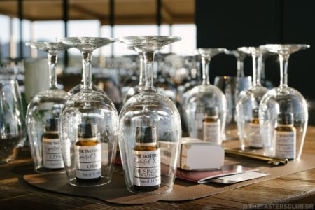 the tasters club whisky weekend 2024 costa navarino