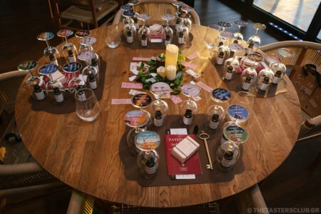 the tasters club whisky weekend 2024 costa navarino