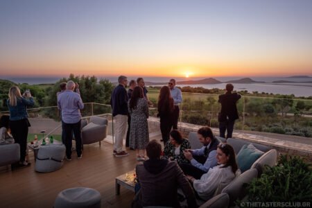 the tasters club whisky weekend 2024 costa navarino