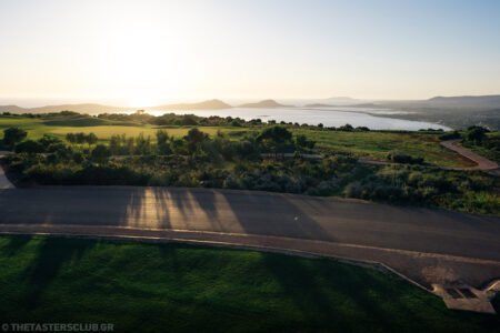 the tasters club whisky weekend 2024 costa navarino