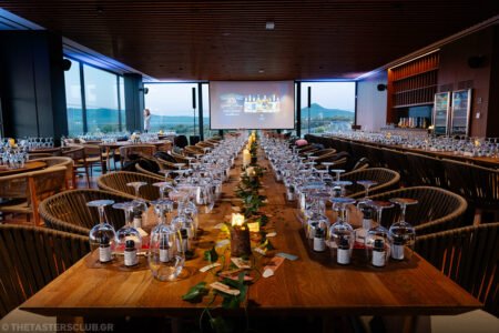 the tasters club whisky weekend 2024 costa navarino