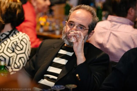 the tasters club whisky weekend 2024 costa navarino