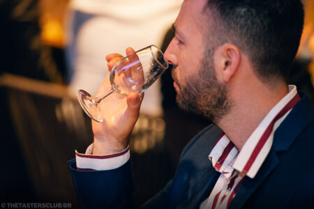 the tasters club whisky weekend 2024 costa navarino