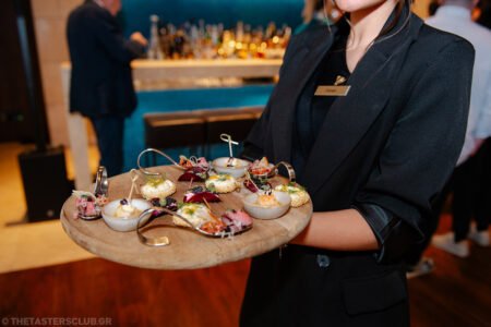 the tasters club whisky weekend 2024 costa navarino