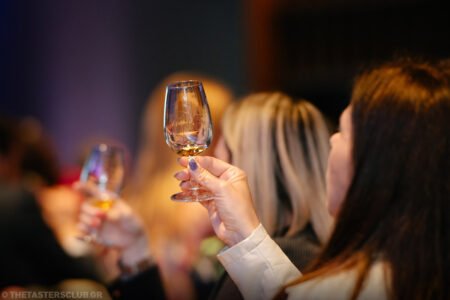 the tasters club whisky weekend 2024 costa navarino