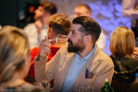 the tasters club whisky weekend 2024 costa navarino