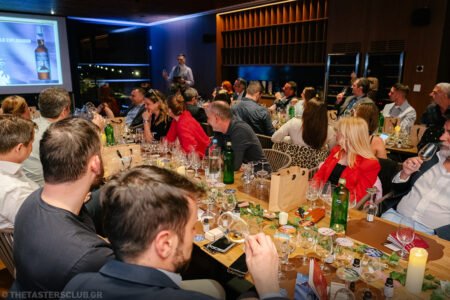 the tasters club whisky weekend 2024 costa navarino