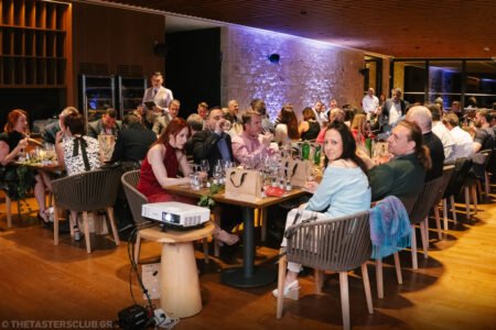 the tasters club whisky weekend 2024 costa navarino