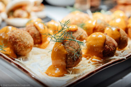 the tasters club whisky weekend 2024 costa navarino