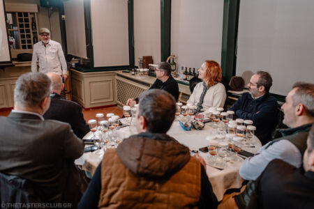The Tasters Club Diplomatico rum masterclass with Maestro Ronero Nelson Hernandez.