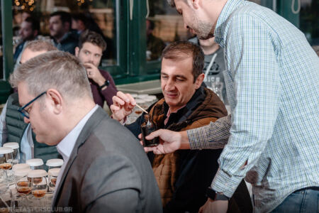 The Tasters Club Diplomatico rum masterclass with Maestro Ronero Nelson Hernandez.