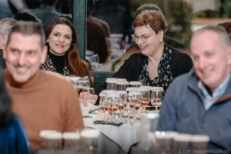 The Tasters Club Diplomatico rum masterclass with Maestro Ronero Nelson Hernandez.