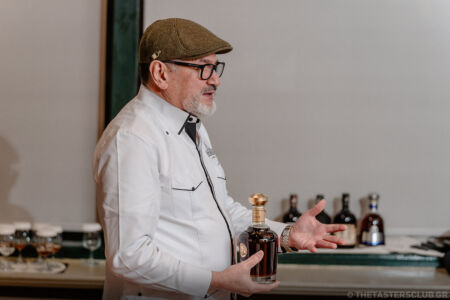 The Tasters Club Diplomatico rum masterclass with Maestro Ronero Nelson Hernandez.