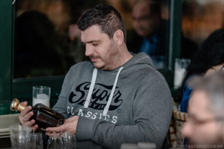 The Tasters Club Diplomatico rum masterclass with Maestro Ronero Nelson Hernandez.