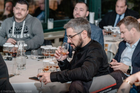 The Tasters Club Diplomatico rum masterclass with Maestro Ronero Nelson Hernandez.
