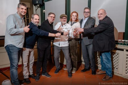 The Tasters Club Diplomatico rum masterclass with Maestro Ronero Nelson Hernandez.