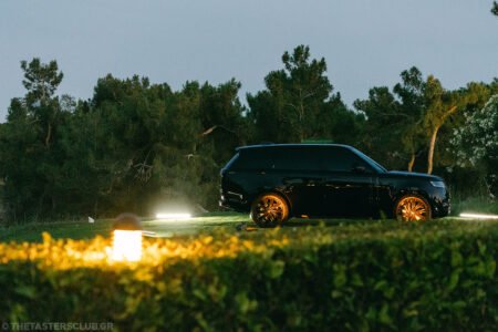 The Aficionados’ Series at Colonial restaurant in Golf Privé. Range Rover.