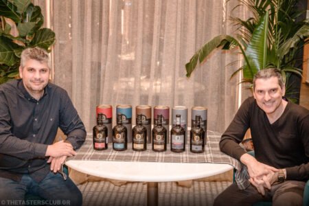The Tasters Club Tasting Day 104 Bunnahabhain whisky tasting. Yiannis Milionis and Simos Tagaras.